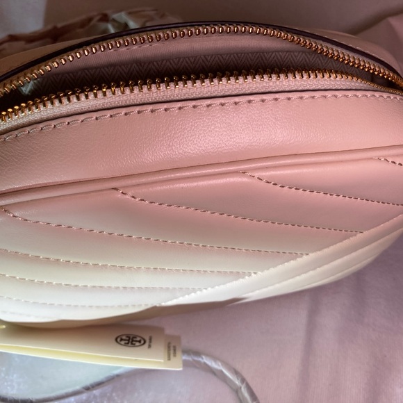 Kira Cream Chevron Bag by Tory Burch - Picture 11 of 16